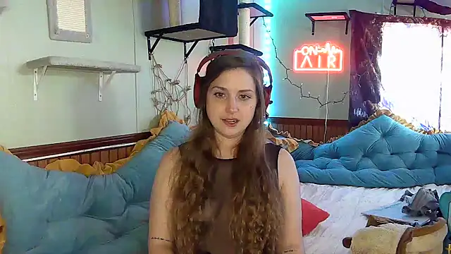 Snapshot of mirannacult chatting on December 2024 03:27:01 PM mirannacult online show from December 2024 03:27:01 PM