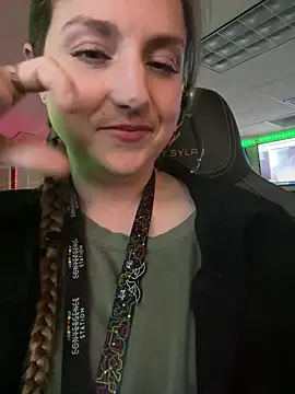 Snapshot of mirannacult chatting on December 2024 10:44:02 AM mirannacult online show from December 2024 10:44:02 AM
