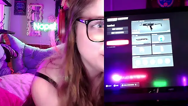 Snapshot of mirannacult chatting on January 2025 02:04:01 AM mirannacult online show from January 2025 02:04:01 AM