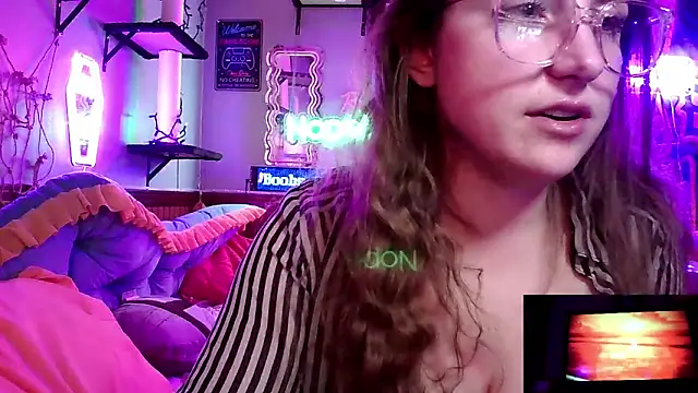 Snapshot of mirannacult chatting on February 2025 12:19:02 AM mirannacult online show from February 2025 12:19:02 AM