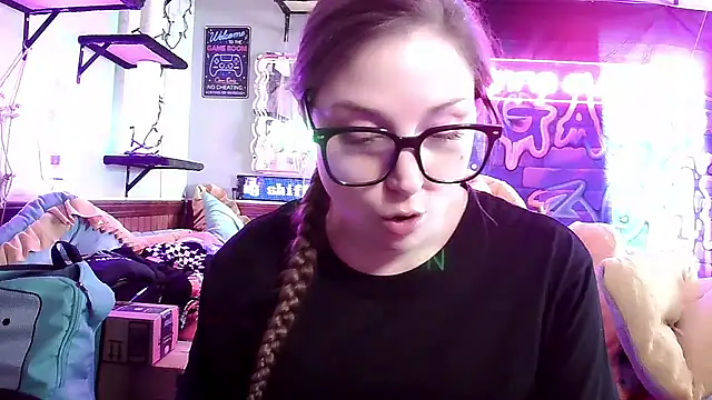 Snapshot of mirannacult chatting on February 2025 04:25:01 PM mirannacult online show from February 2025 04:25:01 PM
