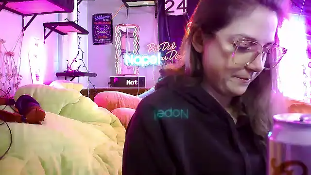 Snapshot of mirannacult chatting on February 2025 05:13:02 PM mirannacult online show from February 2025 05:13:02 PM