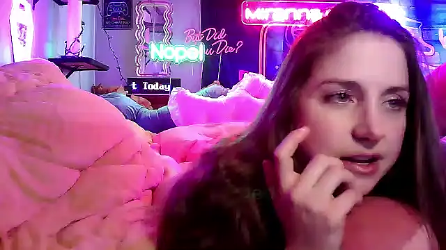 Snapshot of mirannacult chatting on February 2025 08:36:01 PM mirannacult online show from February 2025 08:36:01 PM