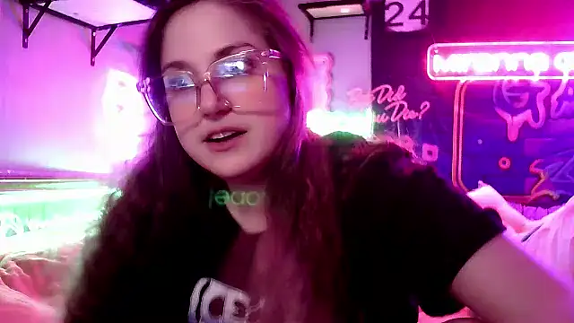 Snapshot of mirannacult chatting on March 2025 07:29:02 AM mirannacult online show from March 2025 07:29:02 AM