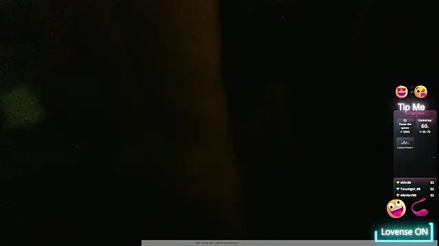 Snapshot of FJcouple chatting on March 2025 11:05:02 AM FJcouple online show from March 2025 11:05:02 AM