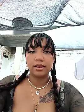 Snapshot of _octavia_ chatting on June 2026 11:45:01 AM octavia online show from June 2026 11:45:01 AM