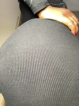 Hugemassivebootie online show from July 2026 06:10:02 PM