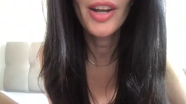 Snapshot of paolajonez chatting on December 2025 06:04:01 PM paolajonez online show from December 2025 06:04:01 PM