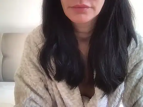 paolajonez online show from July 2026 01:25:01 PM