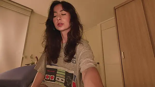juanasnz99 online show from July 2026 02:51:02 AM