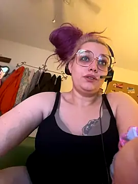 Lalalynn online show from December 2025 03:39:02 PM