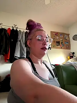 Lalalynn online show from December 2025 03:32:02 PM