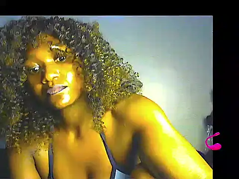 Snapshot of lilylovexx chatting on May 2026 09:53:01 PM lilylovexx online show from May 2026 09:53:01 PM
