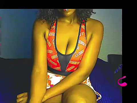 Snapshot of lilylovexx chatting on May 2026 03:24:02 AM lilylovexx online show from May 2026 03:24:02 AM