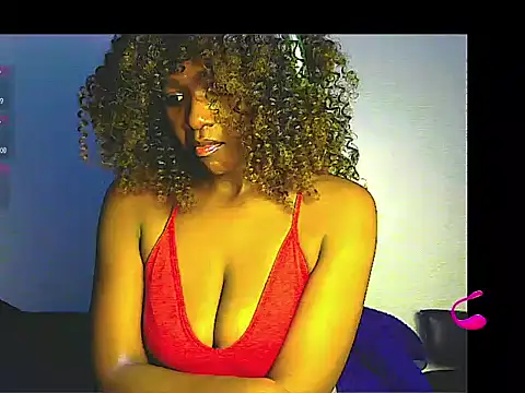 Snapshot of lilylovexx chatting on June 2026 03:41:01 AM lilylovexx online show from June 2026 03:41:01 AM