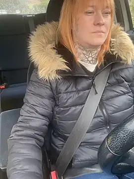 poussichienne online show from March 2026 11:10:01 AM