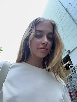 enjoy my beauty online show from January 2025 04:54:02 AM