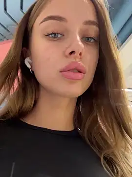 enjoy my beauty online show from February 2025 04:55:01 AM