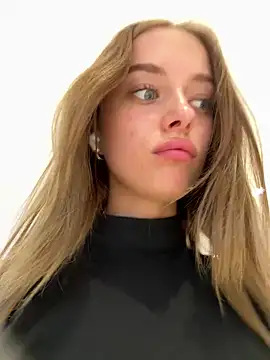 enjoy my beauty online show from February 2025 04:18:02 AM