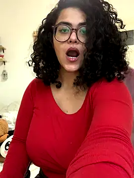 Curvydesifromgermany online show from December 2025 02:54:01 PM