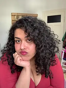 Curvydesifromgermany online show from April 2026 01:41:01 PM