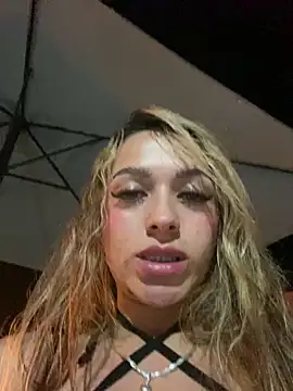 Snapshot of Grrkat chatting on March 2025 04:30:02 AM Grrkat online show from March 2025 04:30:02 AM