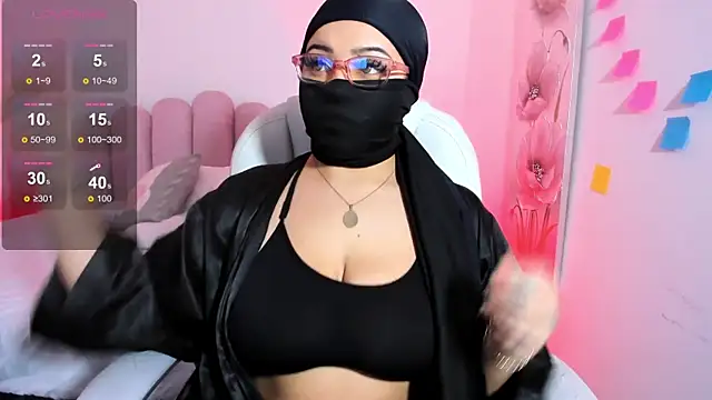 Snapshot of Haanna__ chatting on December 2024 01:11:02 AM Haanna online show from December 2024 01:11:02 AM