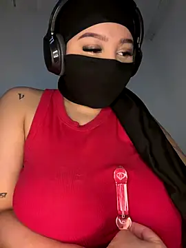 Snapshot of Haanna__ chatting on October 2025 10:32:02 AM Haanna online show from October 2025 10:32:02 AM