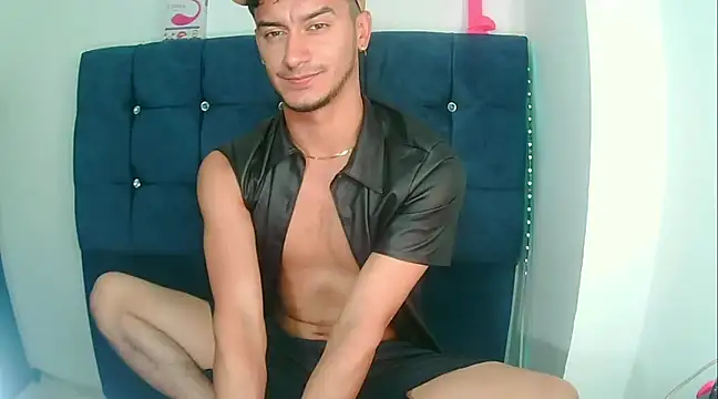 Kevin Torres online show from January 2025 06:23:01 PM