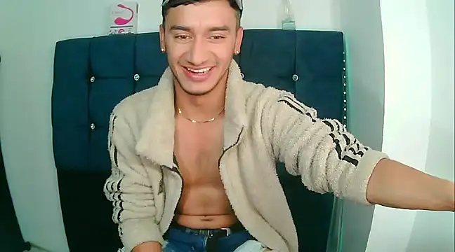 Kevin Torres online show from January 2025 01:48:01 PM