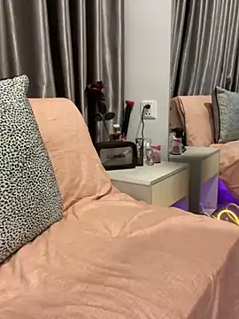 Snapshot of Almiraa68 chatting on December 2024 04:14:02 PM Almiraa68 online show from December 2024 04:14:02 PM