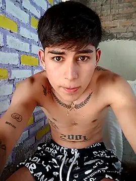 Lukas strong online show from October 2025 07:11:02 PM