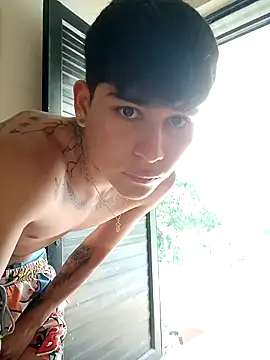 Lukas strong online show from October 2025 06:40:02 PM