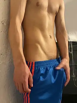 Snapshot of Mrtzz_ chatting on February 2025 08:40:01 PM Mrtzz  online show from February 2025 08:40:01 PM