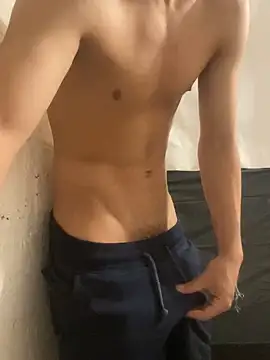 Snapshot of Mrtzz_ chatting on February 2025 07:10:01 AM Mrtzz  online show from February 2025 07:10:01 AM