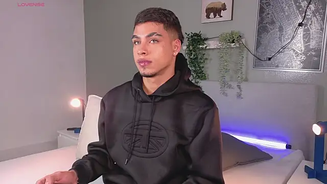 Ken-boy  online show from September 2025 11:43:02 AM