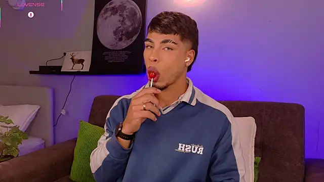 Ken-boy  online show from July 2026 10:07:01 AM