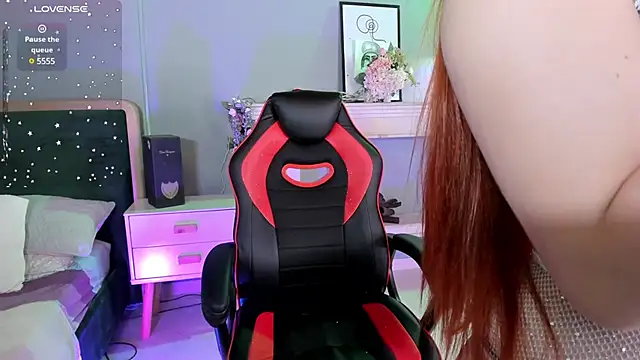 Snapshot of tiffany_becker chatting on February 2025 08:31:01 PM tiffany becker online show from February 2025 08:31:01 PM