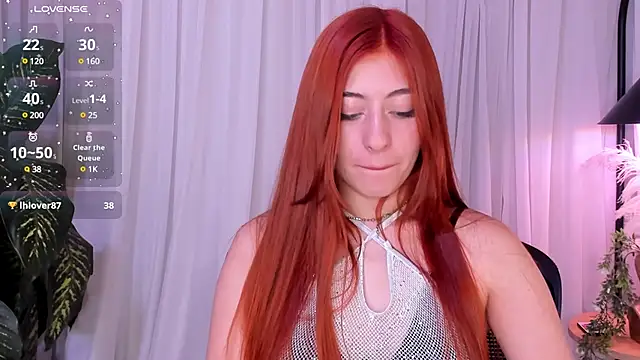 Snapshot of tiffany_becker chatting on February 2025 11:37:01 PM tiffany becker online show from February 2025 11:37:01 PM