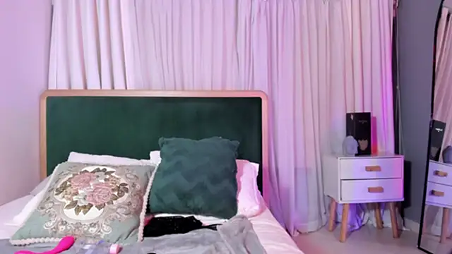 Snapshot of tiffany_becker chatting on March 2025 05:19:01 AM tiffany becker online show from March 2025 05:19:01 AM