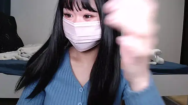 Snapshot of 00_aoi_00 chatting on February 2025 12:18:01 AM 00 aoi 00 online show from February 2025 12:18:01 AM