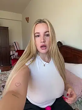 isisxoxx online show from March 2026 11:25:01 AM