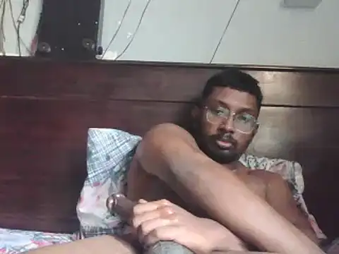 Snapshot of chennaibull101 chatting on January 2025 04:11:02 AM chennaibull101 online show from January 2025 04:11:02 AM