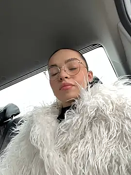 Snapshot of AnaWest chatting on January 2025 05:36:02 AM AnaWest online show from January 2025 05:36:02 AM