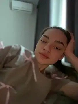 Snapshot of AnaWest chatting on February 2025 09:15:01 AM AnaWest online show from February 2025 09:15:01 AM