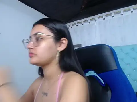 Snapshot of antonella_sweetlittle chatting on October 2025 12:33:01 PM antonella sweetlittle online show from October 2025 12:33:01 PM