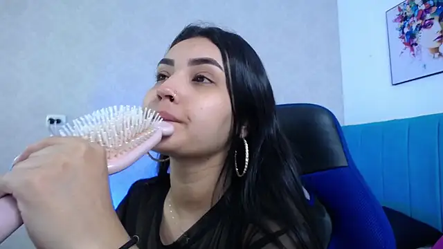 Snapshot of antonella_sweetlittle chatting on November 2025 12:15:02 PM antonella sweetlittle online show from November 2025 12:15:02 PM