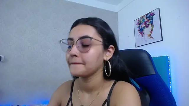 Snapshot of antonella_sweetlittle chatting on November 2025 01:02:02 PM antonella sweetlittle online show from November 2025 01:02:02 PM