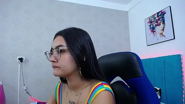 Snapshot of antonella_sweetlittle chatting on December 2025 09:25:01 AM antonella sweetlittle online show from December 2025 09:25:01 AM