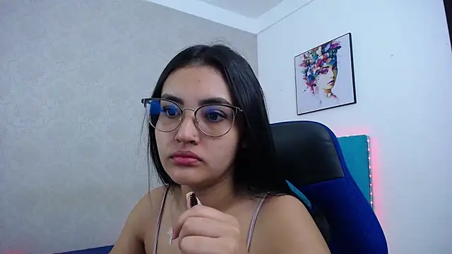 Snapshot of antonella_sweetlittle chatting on December 2025 09:15:01 AM antonella sweetlittle online show from December 2025 09:15:01 AM